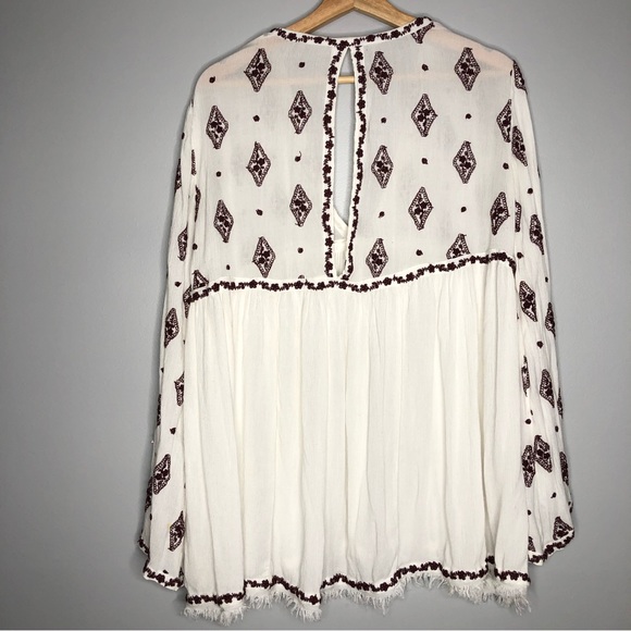 Free People Top Diamond Embroidered Blouse bell long Sleeves deep v-neck Cream - Picture 5 of 7